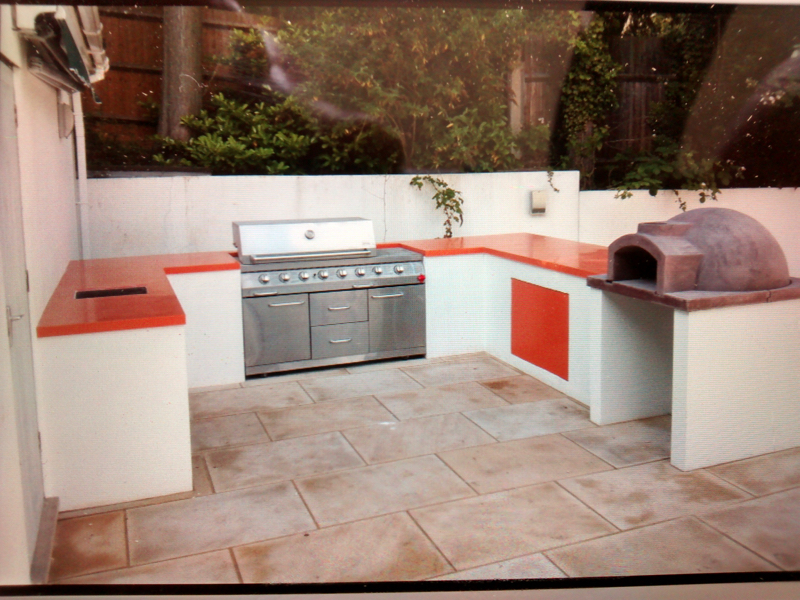 Outdoor-kitchen